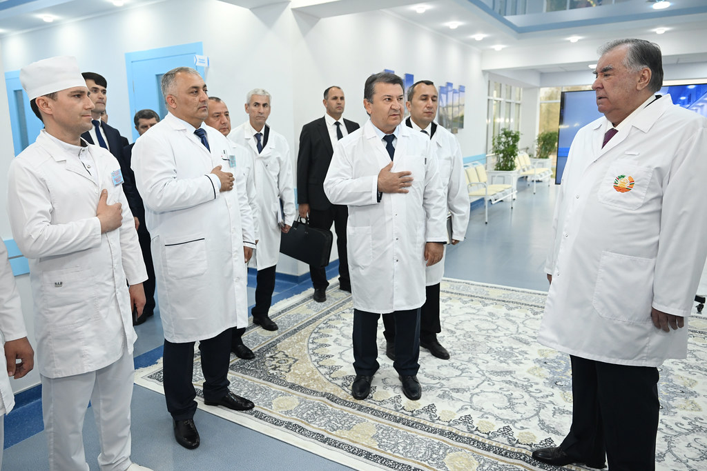 Ифтитоҳи Беморхонаи марказии ноҳияи Мастчоҳ ва ду ҳавзи оби нӯшокӣ дар ноҳияи Мастчоҳ