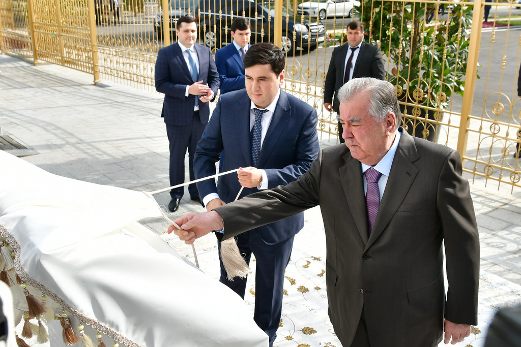 Ба истифода додани бинои нави муассисаи таълимии ғайридавлатии таҳсилоти миёнаи умумии Имкон дар шаҳри Душанбе
