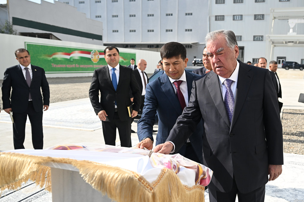 Ба истифода додани коргоҳи нави орди ҶДММ Ирода Инвест дар ноҳияи Бобоҷон Ғафуров